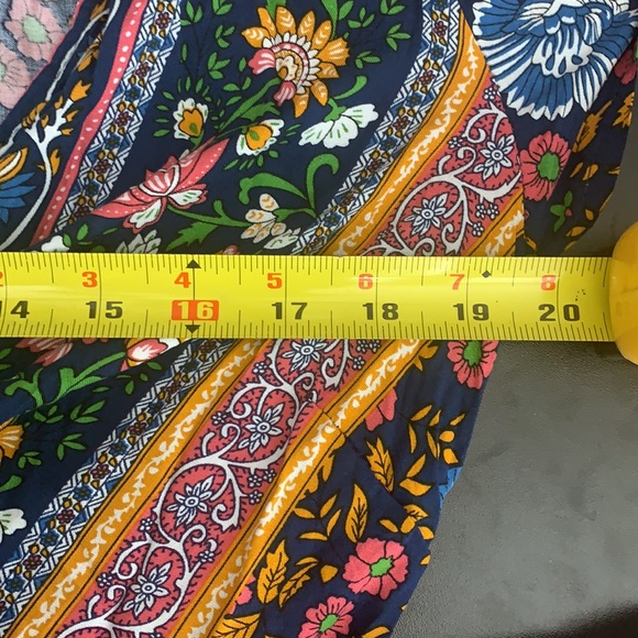 🎉HPx2🎉Boho Maxi Wrap Dress - on ‘Dead to Me’ - Picture 14 of 15